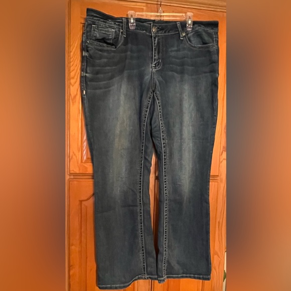 Seven7 jeans, consisted with embellished pockets medium wash color - Picture 1 of 2
